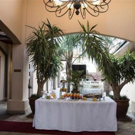 Anta Boga Hotel Bloemfontein Extérieur photo