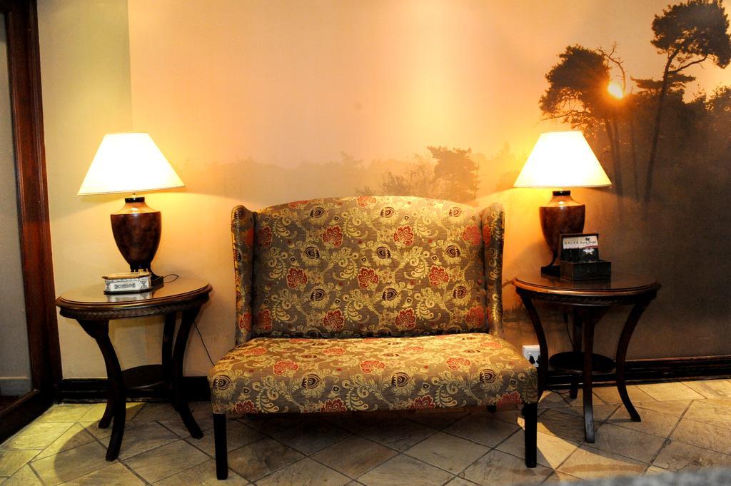 Anta Boga Hotel Bloemfontein Extérieur photo